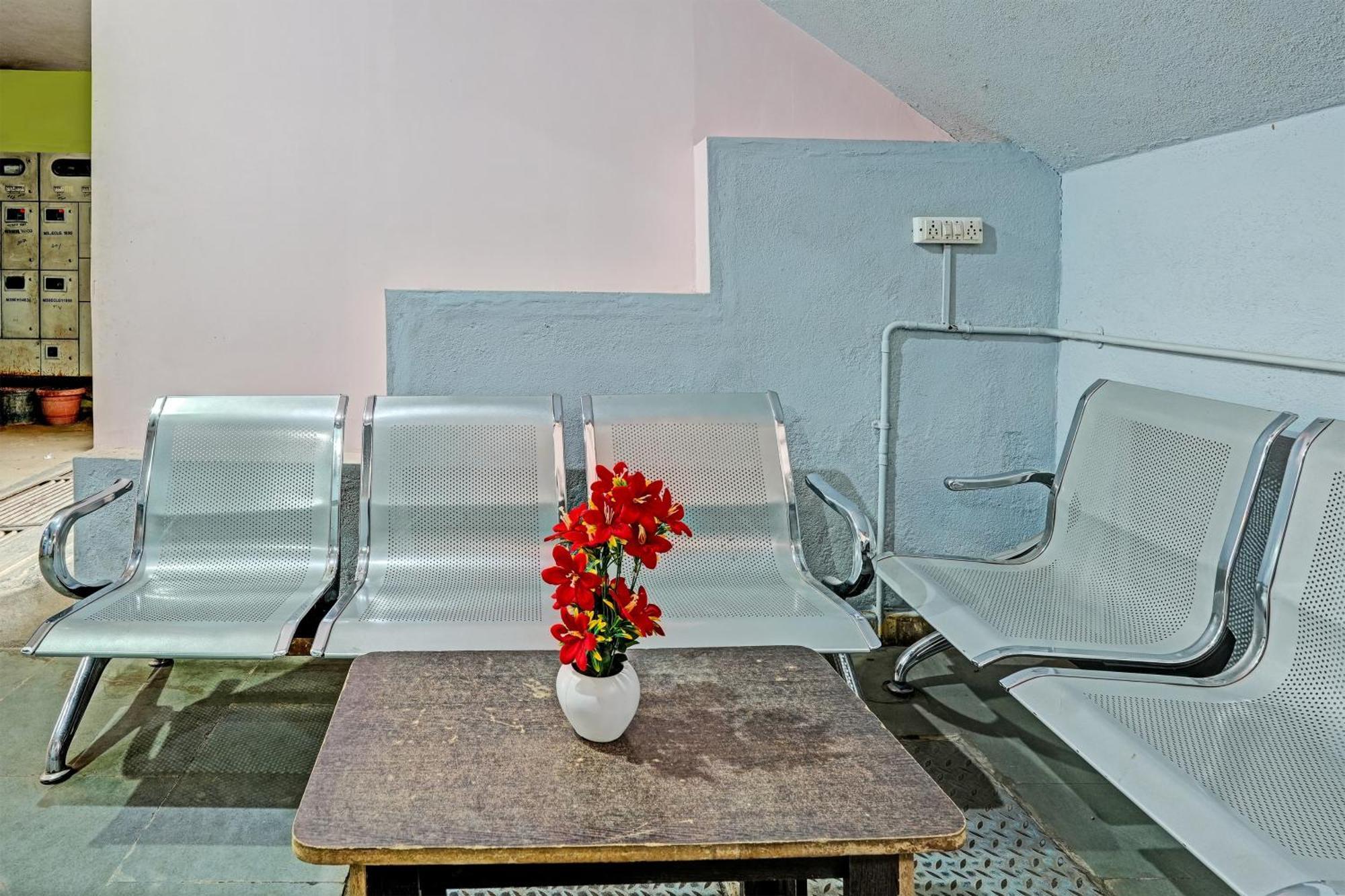 โอโย 13670 สกายลาร์ค เซอร์วิซ อพาร์ตเมนต์ Hotel บังกาลอร์ ภายนอก รูปภาพ